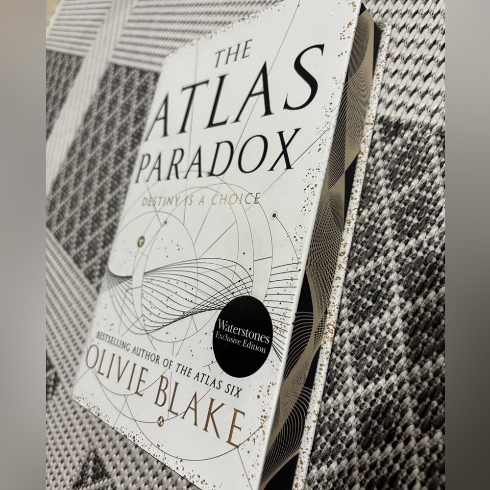 Waterstones Edition The Atlas Paradox by Olivie Blake